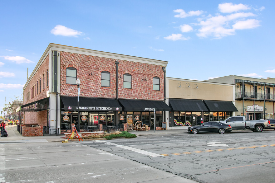 Primary Photo Of 701-705 S Main, Stillwater Storefront For Sale