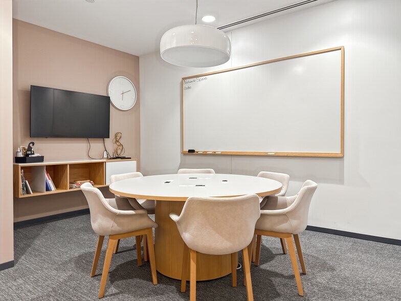 More Photos Of 5701-5741 Legacy Dr, Plano Coworking Space