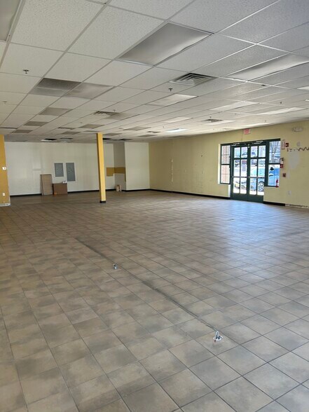 More Photos Of 301-305 Main St, Butler Storefront For Lease