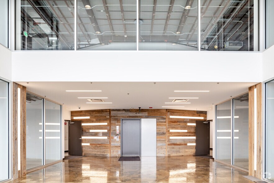 More Photos Of 2100 Swift Dr, Oak Brook Office For Lease