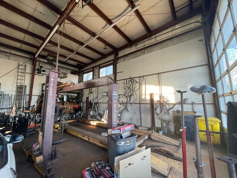More Photos Of 2285 Crain Hwy, Waldorf Auto Repair For Sale