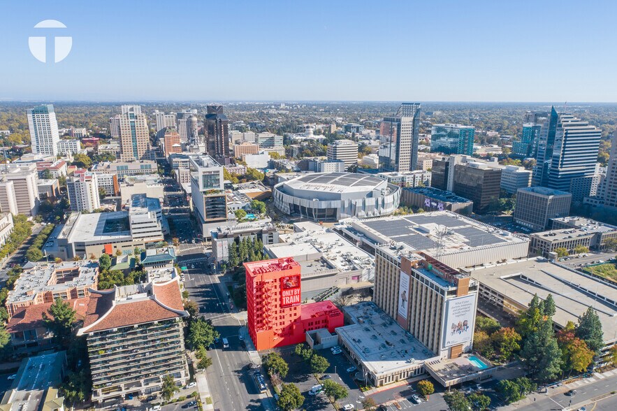 More Photos Of 1006 4th St, Sacramento Hotel For Lease