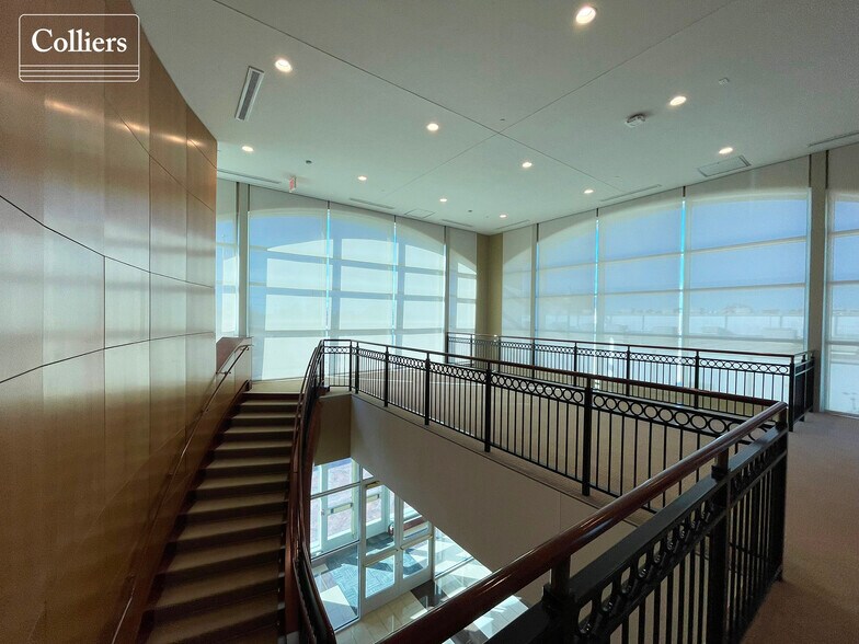 More Photos Of 607 SW F St, Bentonville Office For Lease