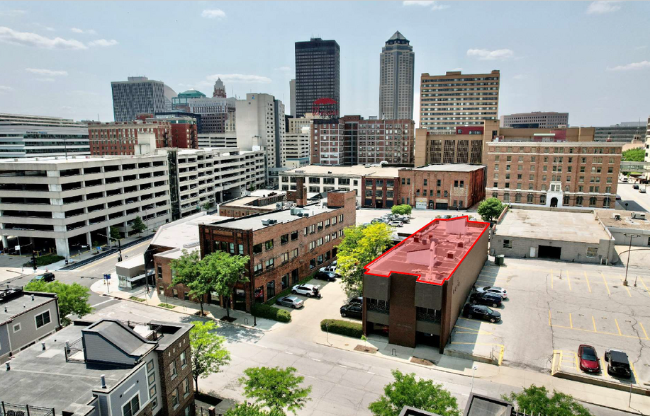 Primary Photo Of 516 3rd St, Des Moines Office For Sale