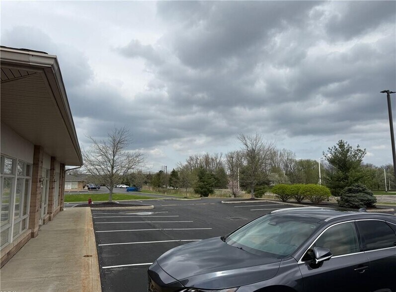 More Photos Of 31320 Solon Rd, Solon Coworking Space