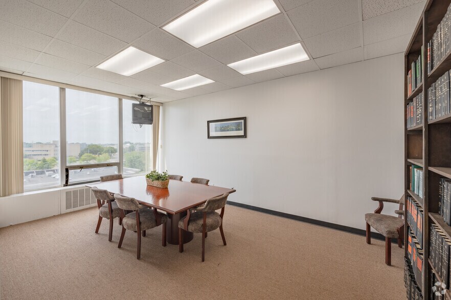 More Photos Of 15565 Northland Dr, Southfield Unknown For Sale