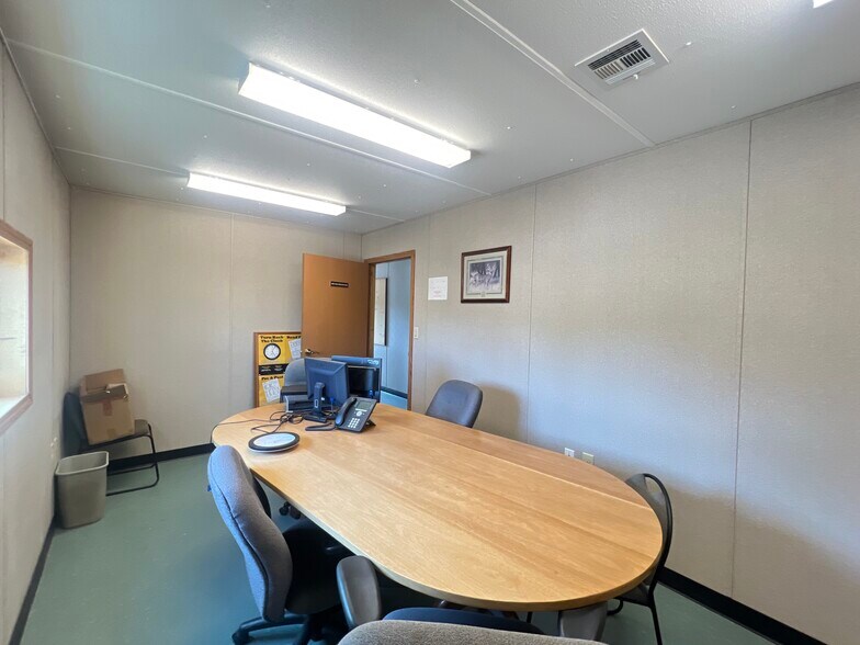 More Photos Of 629 Spruce Street, Sault Sainte Marie Industrial For Sale