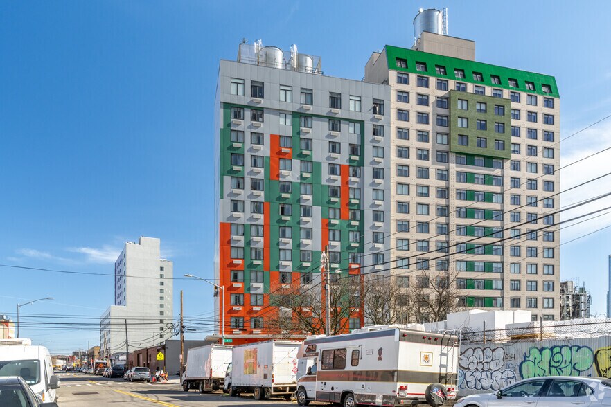 More Photos Of 9-02 38th Ave, Long Island City Hotel For Sale