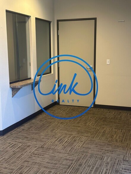 More Photos Of 1667 Lucerne St, Minden Office For Lease