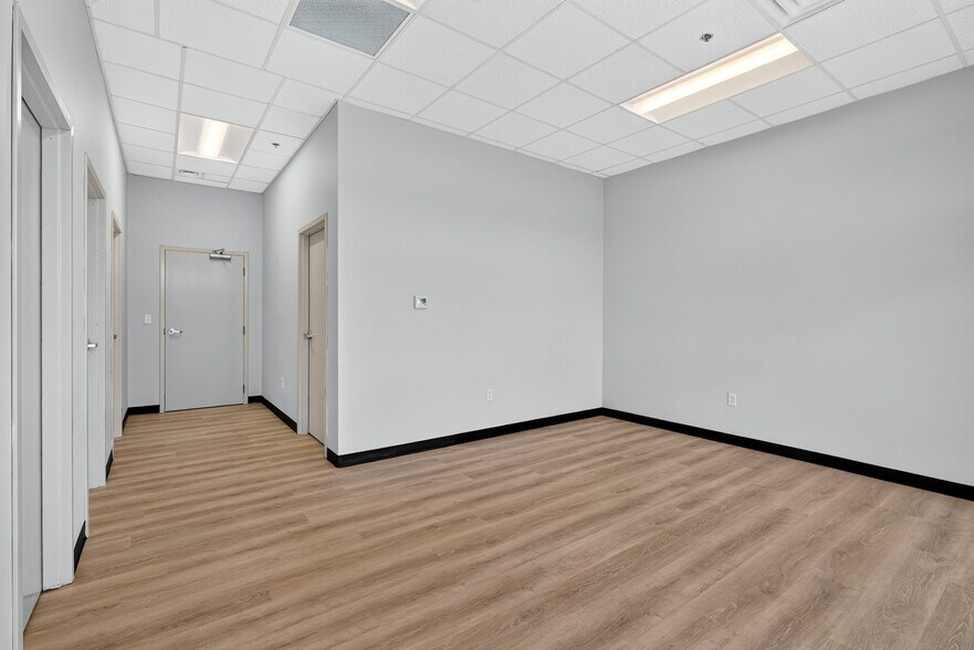 More Photos Of 121 Osage dr, Greenville Warehouse For Sale