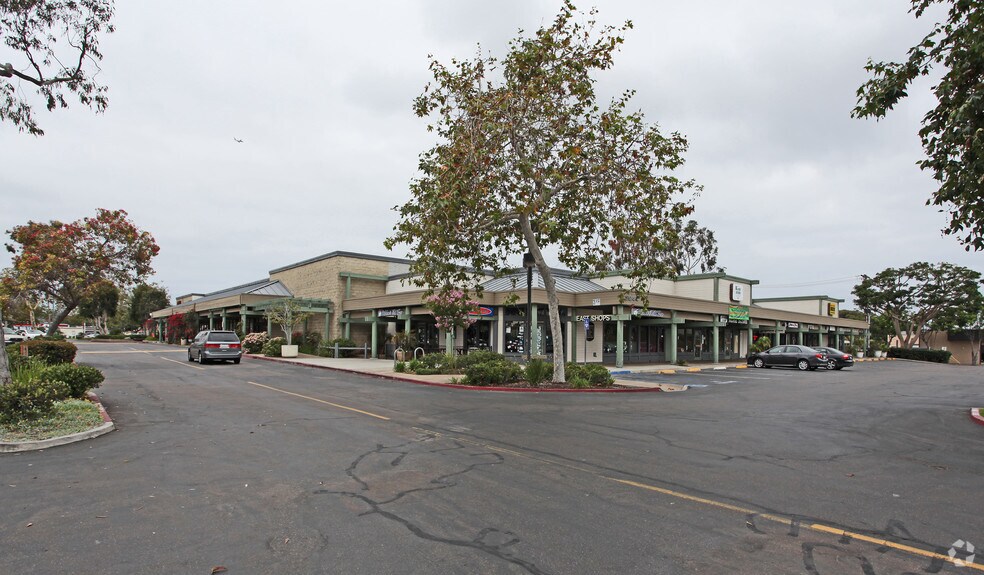 More Photos Of 3944-3960 W Point Loma Blvd, San Diego General Retail For Lease