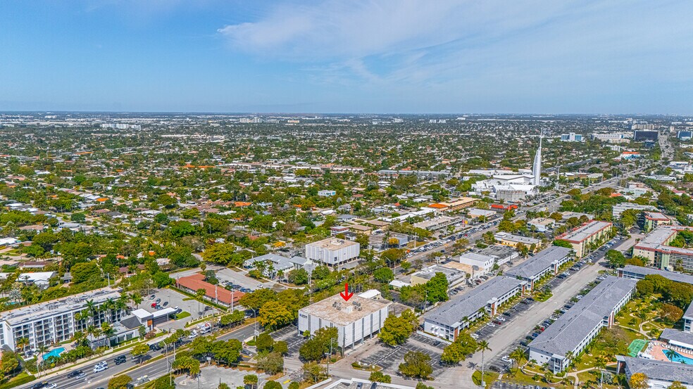 More Photos Of 5100 N Federal Hwy, Fort Lauderdale Office For Sale
