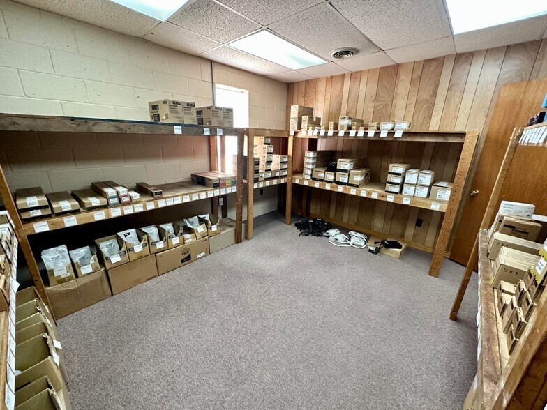 More Photos Of Exit 61, I-22, New Albany MS, New Albany Fast Food For Sale