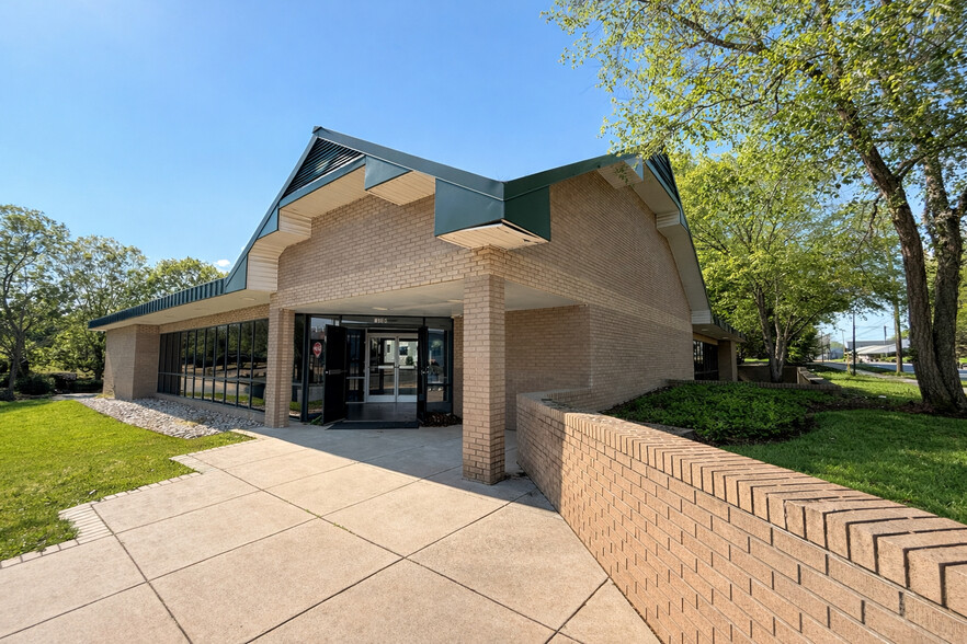 More Photos Of 100 W Guilford St, Thomasville Office For Lease