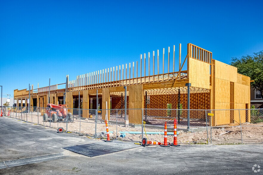 More Photos Of 6870 S Fort Apache Rd, Las Vegas Freestanding For Lease