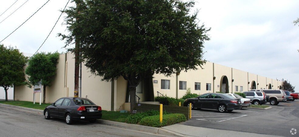 More Photos Of 1938-1954 E Gladwick, Rancho Dominguez Warehouse For Lease