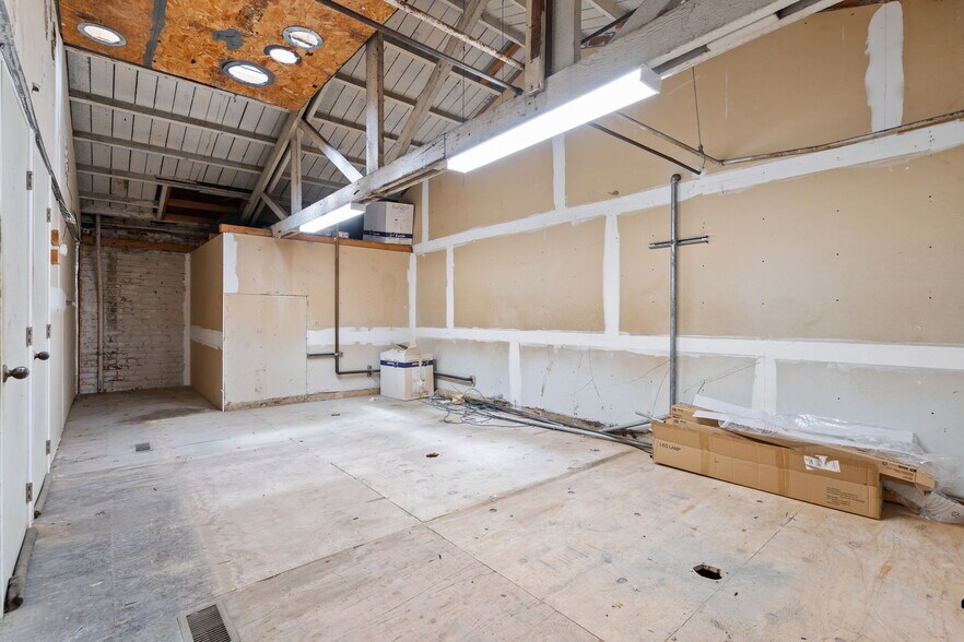 More Photos Of 865 Post St, San Francisco Storefront For Lease