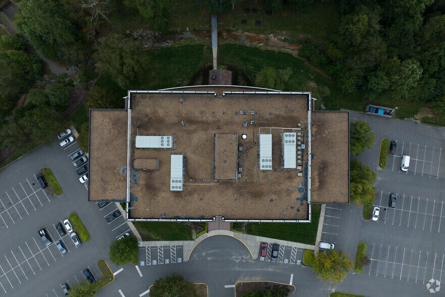 More Photos Of 7501 Boulder View Dr, North Chesterfield Unknown For Lease