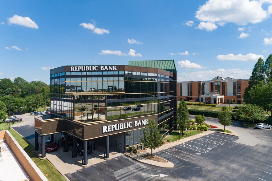 More Photos Of 661 S Hurstbourne Pky, Louisville Office For Sale
