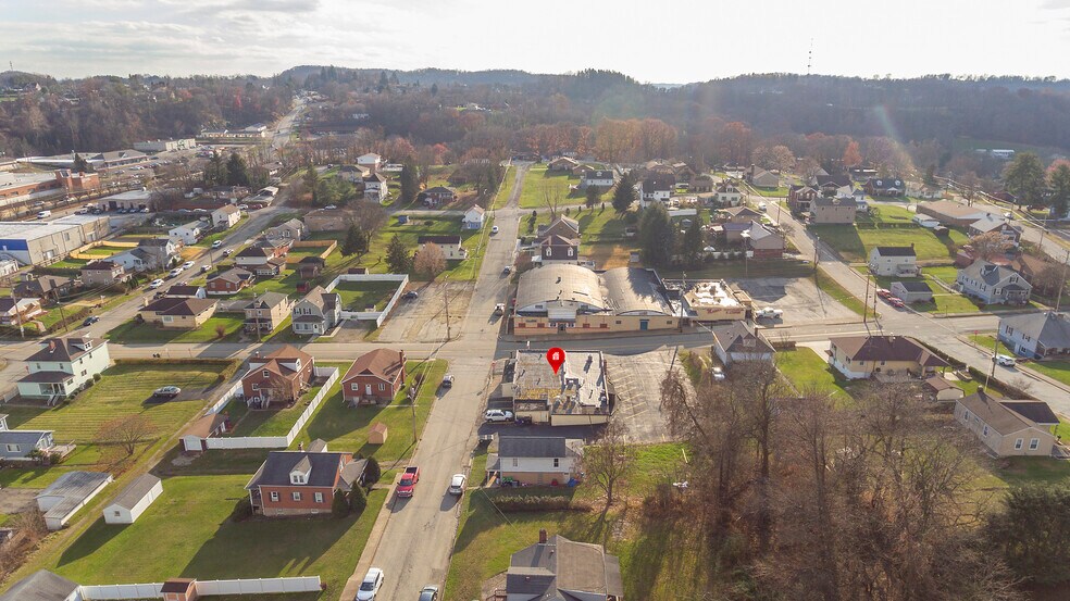 More Photos Of 201 Baughman Ave, Jeannette Restaurant For Sale