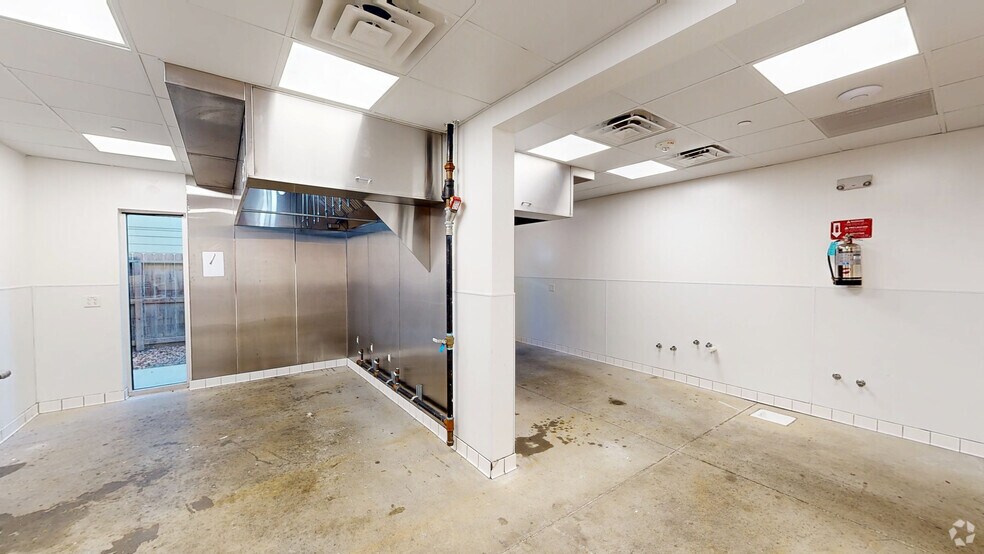 More Photos Of 5832 Fairdale Ln, Houston Restaurant For Lease
