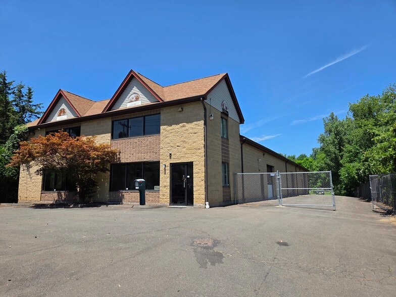 Primary Photo Of 97 Forestville Ave, Plainville Manufacturing For Sale