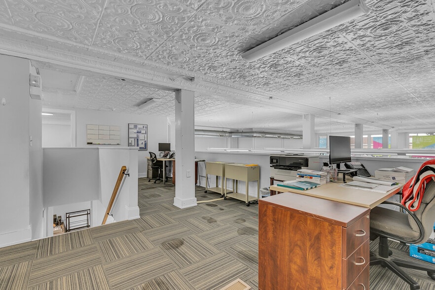 More Photos Of 408-410 Martin Luther King Jr Blvd, Savannah Storefront Retail Residential For Sale