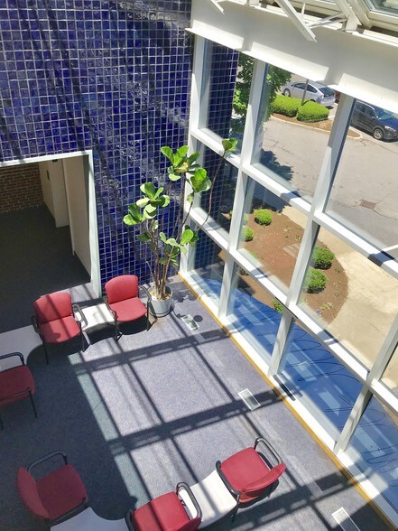 More Photos Of 61 Lincoln St, Framingham Medical For Lease