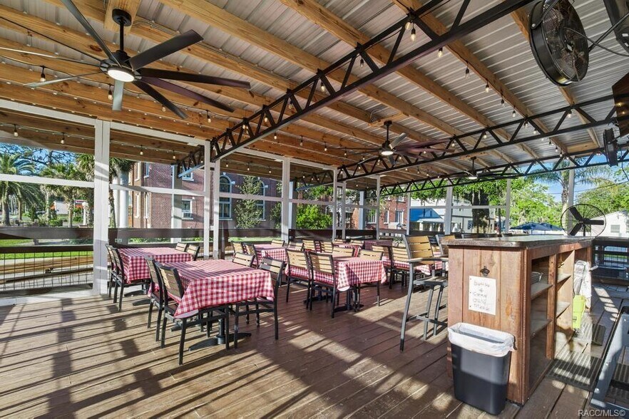 More Photos Of 125 N Main St, Hastings Restaurant For Sale