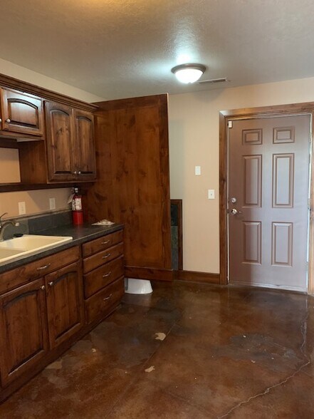 More Photos Of 750 W Quinn Rd, Pocatello Medical For Sale