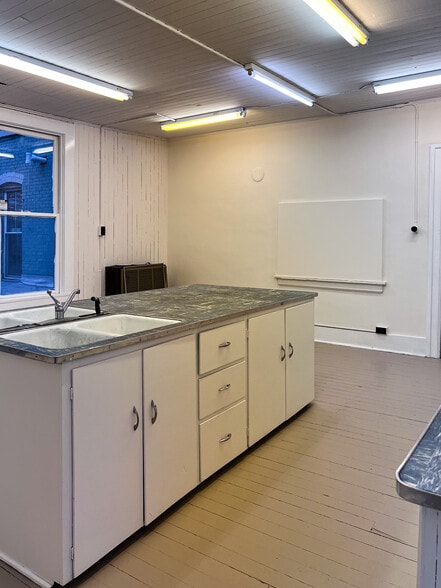 More Photos Of 5 Erie Blvd, Canajoharie Storefront For Sale