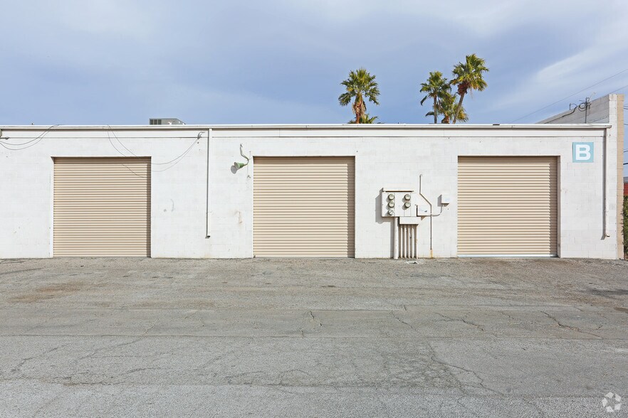 More Photos Of 3111 S Valley View Blvd, Las Vegas Light Manufacturing For Lease