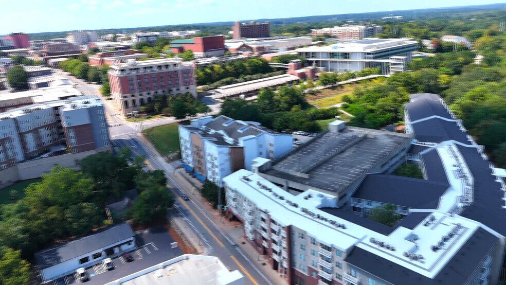 Primary Photo Of 1016 E Broad St, Athens Restaurant For Sale