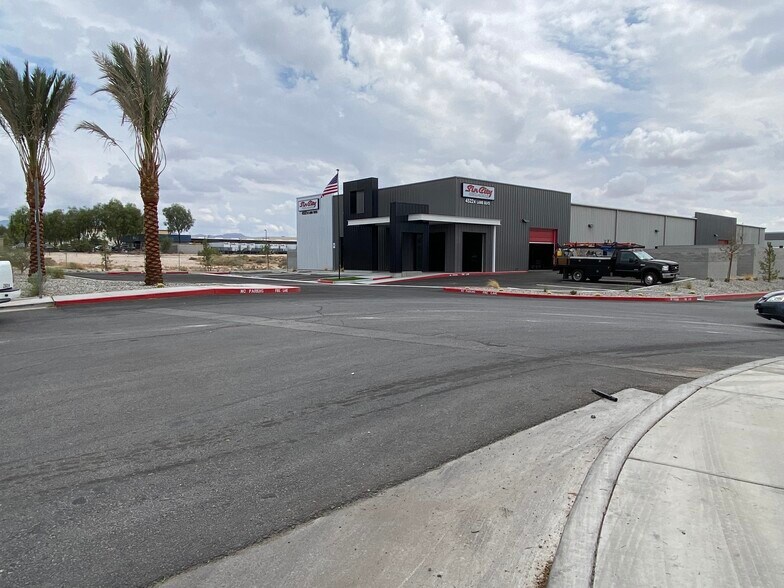 More Photos Of 4522 N Lamb Blvd, Las Vegas Manufacturing For Sale