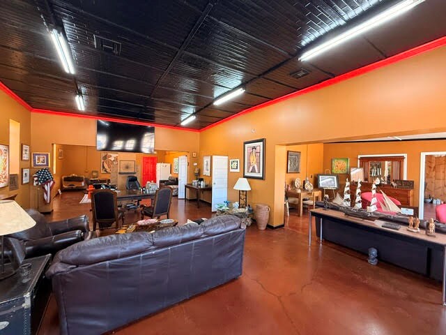 More Photos Of 520 W Main St, Payson Storefront Retail Residential For Sale