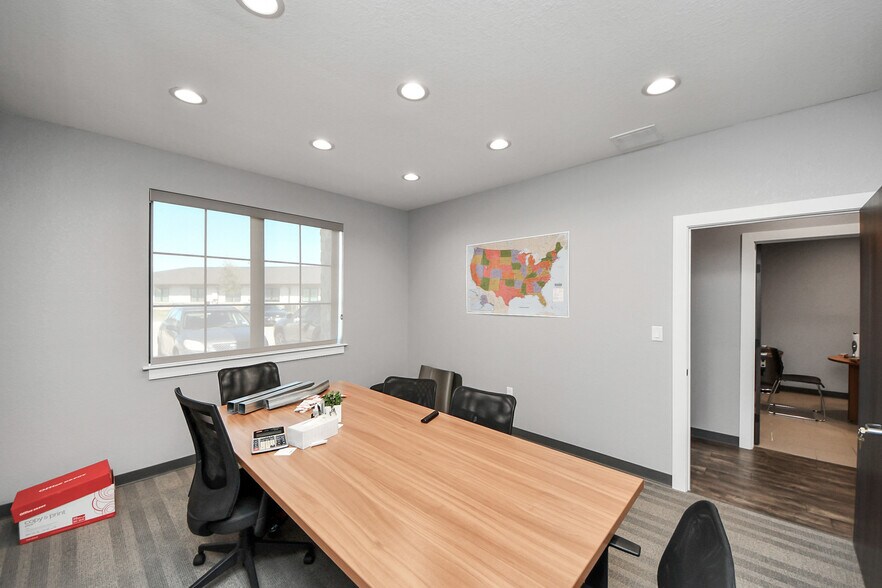 More Photos Of 800 Bonaventure Way, Sugar Land Medical For Sale