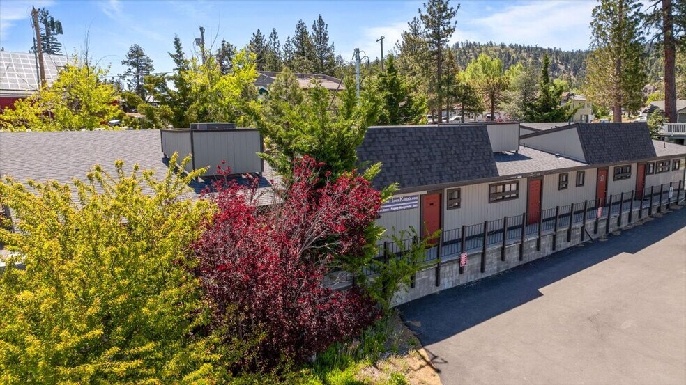 More Photos Of 40585 Big Bear Blvd, Big Bear Lake Office For Sale