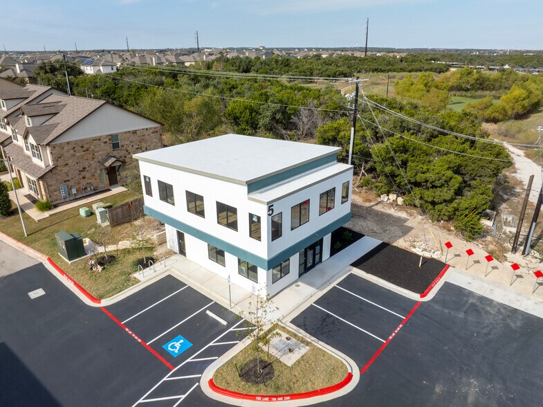 More Photos Of 1651 S Bell Blvd, Cedar Park Storefront Retail Office For Lease