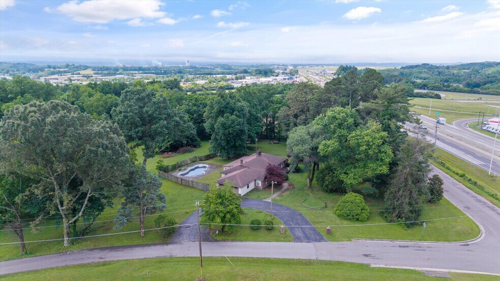 More Photos Of 945 Crescent, Louisville Land For Sale