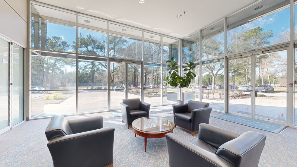 More Photos Of 22001 Northpark Dr, Kingwood Light Manufacturing For Lease