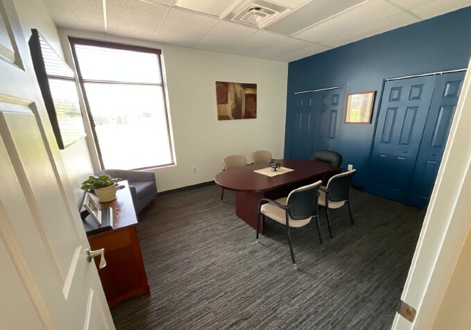 More Photos Of 1980 National Blvd, Galesburg Office For Sale