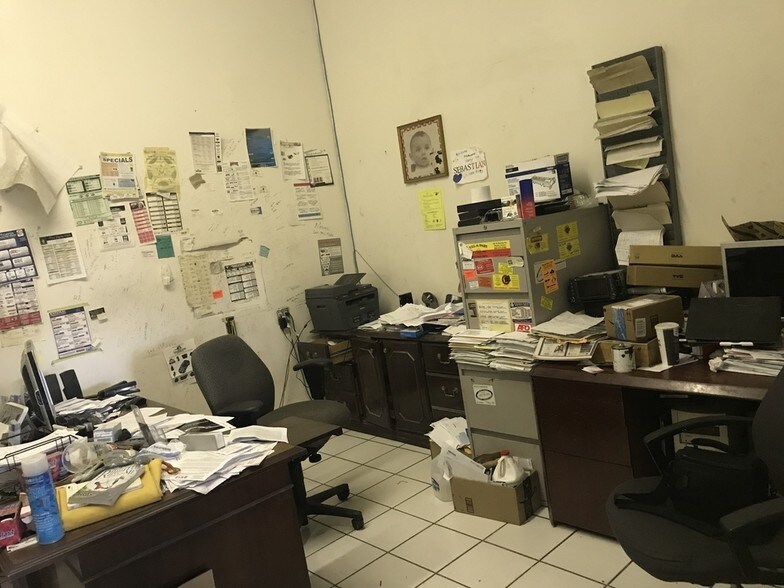 More Photos Of 1543 E Van Buren St, Phoenix Auto Repair For Sale