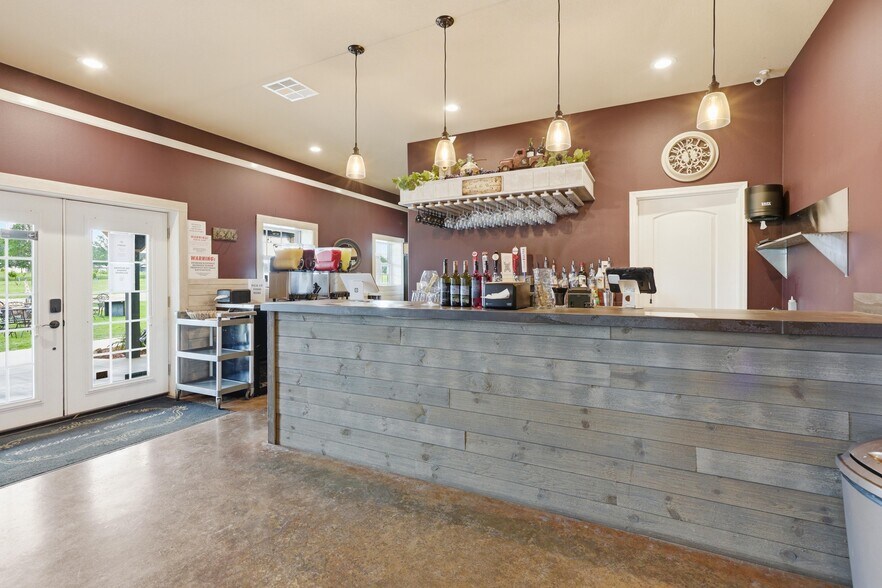 More Photos Of 25695 Mulberry Rd, Webb City Winery Vineyard For Sale