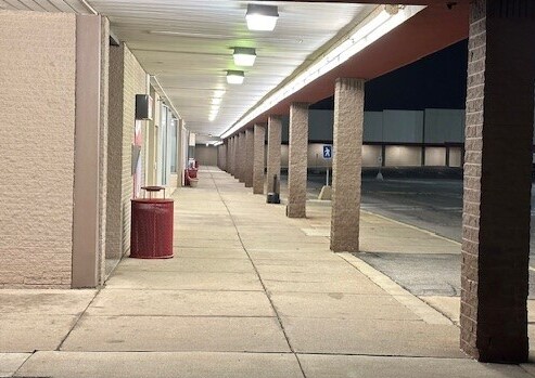 More Photos Of 6000 Mahoning Ave, Youngstown Unknown For Lease