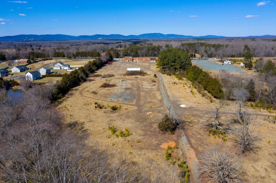 More Photos Of 2428 Richmond Rd, Troy Auto Salvage Facility For Sale