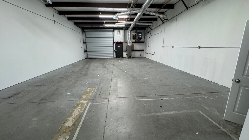 More Photos Of 6065 Parkway North Dr, Cumming Distribution For Sale