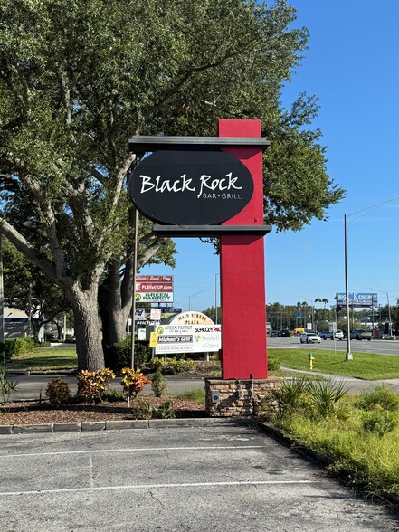 More Photos Of 11702 N Dale Mabry Hwy, Tampa Restaurant For Lease