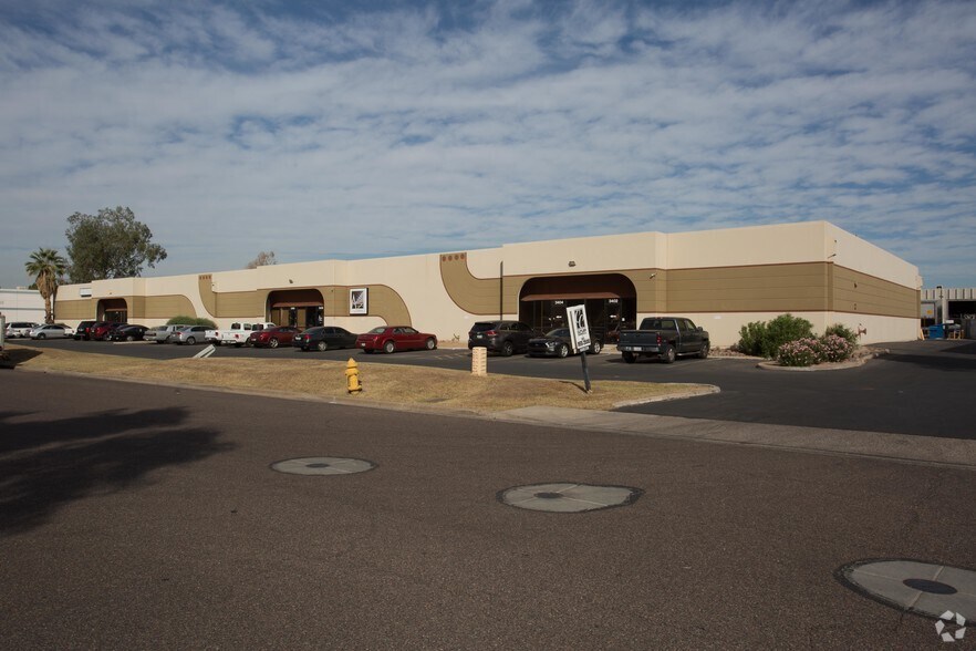 More Photos Of 3151-3157 N 34th Dr, Phoenix Warehouse For Lease
