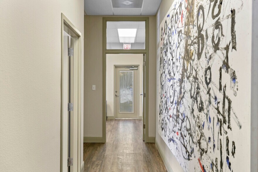 More Photos Of 871 Outer Rd, Orlando Medical For Lease