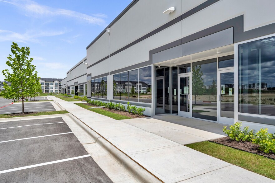 More Photos Of 5305 N Mays St, Georgetown Unknown For Lease